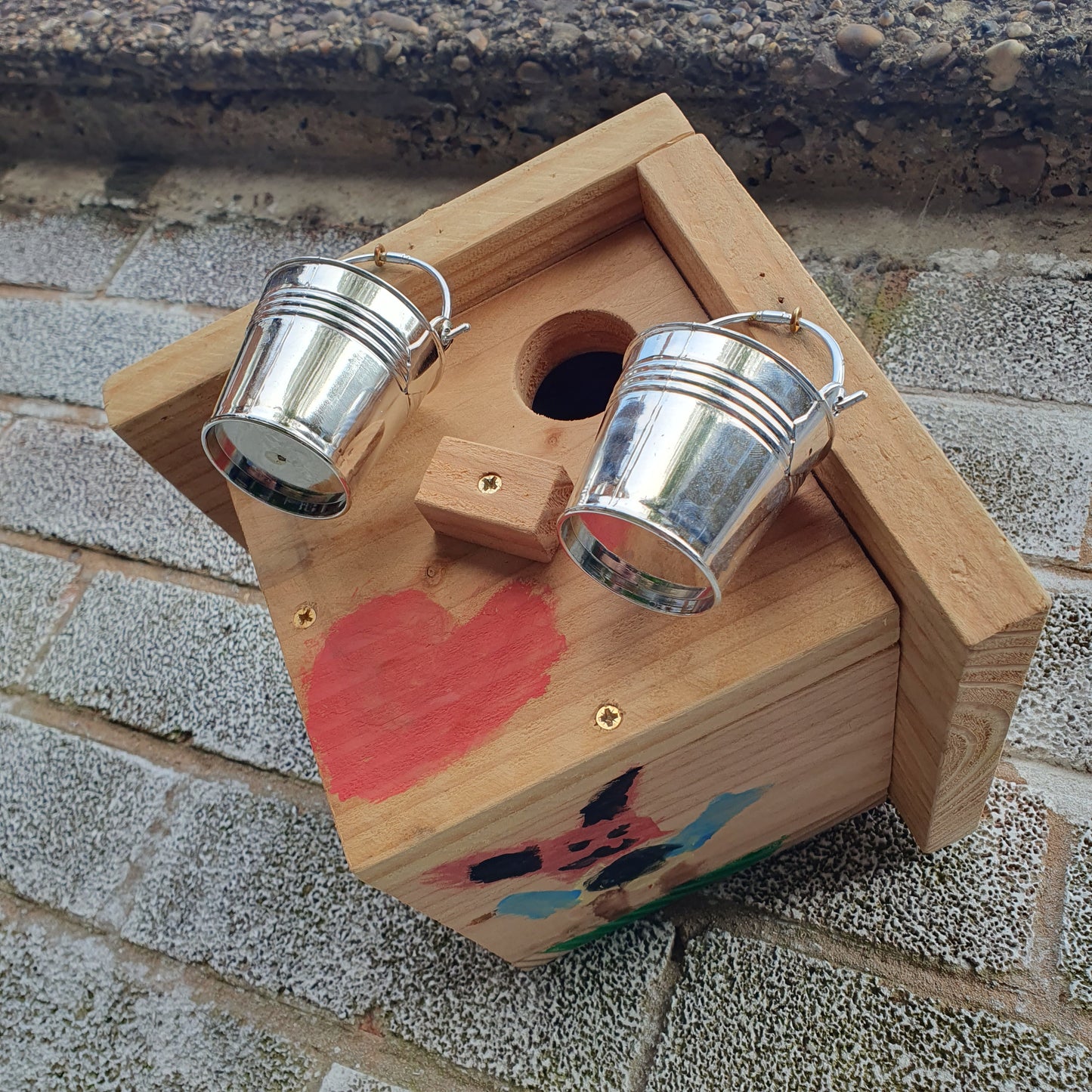 BirdyBnb - Handmade Wooden Birdhouse & Bird Feeder with Mini Buckets